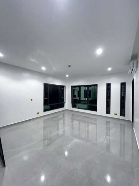 6-Bedroom Luxury Home for Sale in Old Ikoyi | ₦2.6 Billion