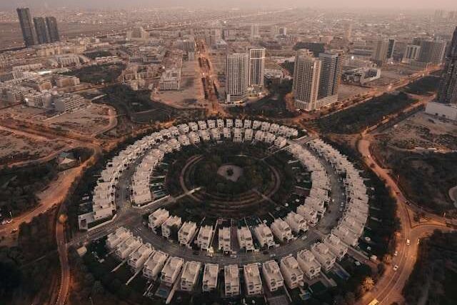 jumeirah village, Dubai